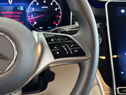 Certified 2025 Mercedes-Benz GLC 300 image 21