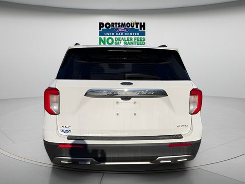 Used 2022 Ford Explorer XLT w/ Equipment Group 202A AWD/4WD image 29