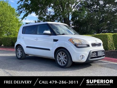 Used 2012 Kia Soul + w/ Audio Pkg FWD image 1