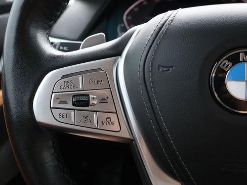 Used 2021 BMW X7 xDrive40i w/ Premium Package image 39