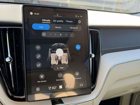 New 2026 Volvo XC60 B5 Ultra w/ Protection Package Premier image 5