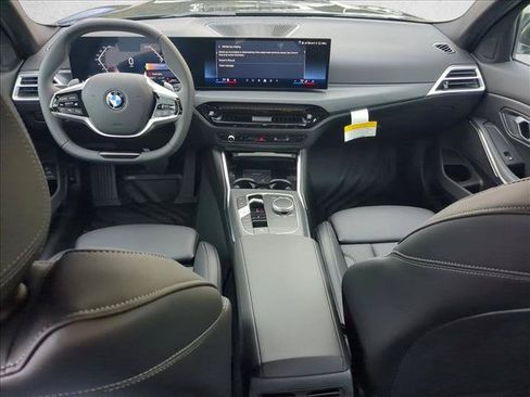 Used 2026 BMW 330i Sedan w/ Convenience Package RWD image 15
