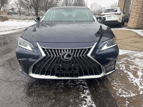 Used 2023 Lexus ES 350 w/ Premium Package image 8