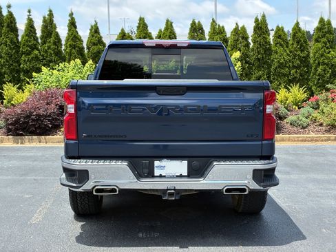 Used 2023 Chevrolet Silverado 1500 LTZ w/ LTZ Premium Package AWD/4WD image 8