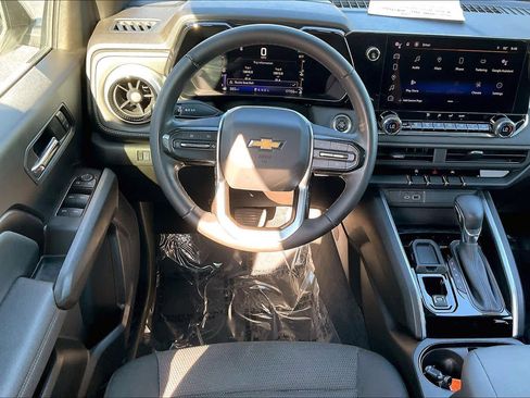 Certified 2023 Chevrolet Colorado LT w/ LT Convenience Package image 5