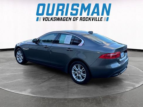 Used 2018 Jaguar XE Premium AWD/4WD image 4