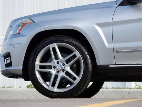 Used 2010 Mercedes-Benz GLK 350 4MATIC image 27