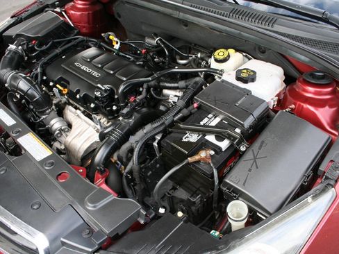 Used 2016 Chevrolet Cruze LT image 22