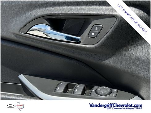 New 2026 Chevrolet Trax RS w/ Sunroof Package FWD image 18