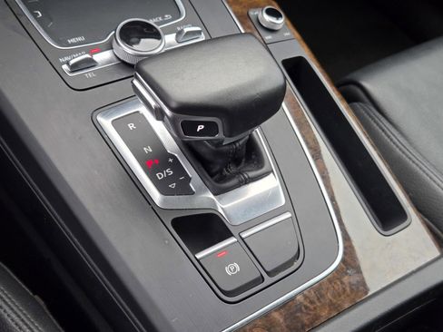 Used 2018 Audi Q5 2.0T Premium Plus w/ Premium Plus Package image 22