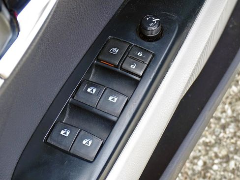 Used 2019 Toyota Camry LE FWD image 20