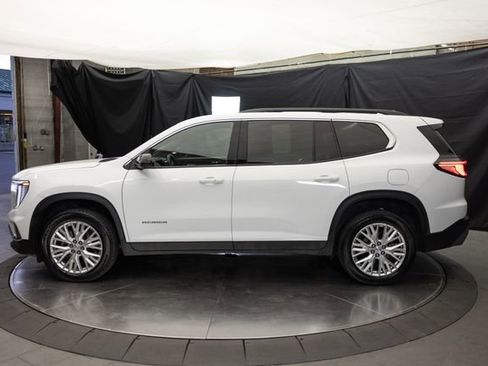 Used 2024 GMC Acadia Elevation AWD/4WD image 7