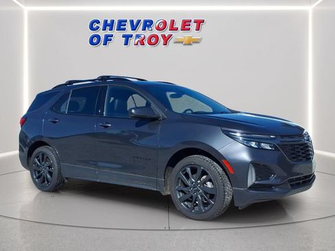 Used 2022 Chevrolet Equinox RS w/ LPO, Floor Liner Package FWD image 1