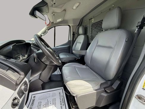 Used 2018 Ford Transit 250 130 Low Roof RWD image 16