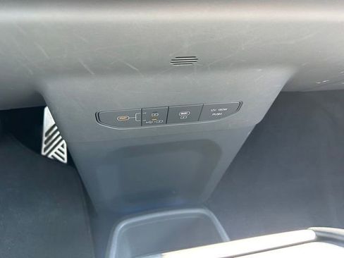 Used 2024 Kia EV9 GT-Line AWD/4WD image 26