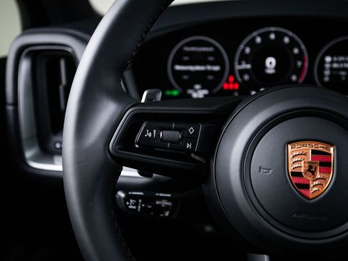 New 2026 Porsche Cayenne AWD/4WD image 17