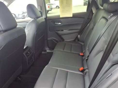 Certified 2023 Nissan Rogue SL w/ SL Premium Package AWD/4WD image 8