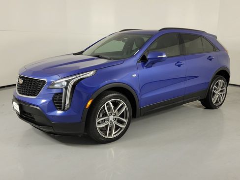 Certified 2023 Cadillac XT4 Sport FWD image 2