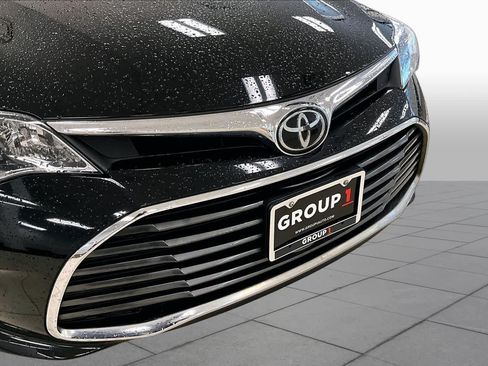 Used 2017 Toyota Avalon Limited FWD image 28