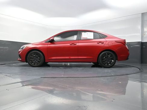 Used 2021 Hyundai Accent SE image 37