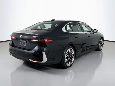 Used 2026 BMW 540i xDrive AWD/4WD image 7