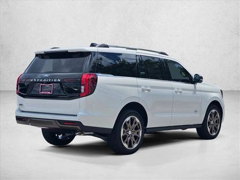 New 2026 Ford Expedition King Ranch AWD/4WD image 2