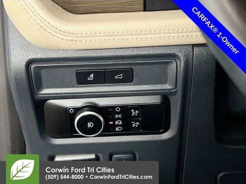 Used 2024 Ford Expedition Limited image 21