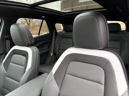 Used 2024 Chevrolet Blazer EV LT image 23