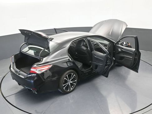 Used 2020 Toyota Camry SE image 62