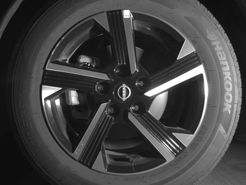 Used 2025 Nissan Sentra SV image 12