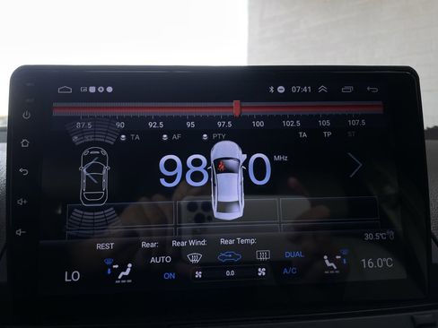 Used 2010 Mercedes-Benz C 300 4MATIC Sedan image 31