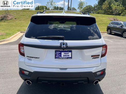 Used 2023 Honda Passport TrailSport image 6