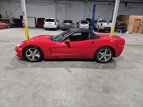 Used 2007 Chevrolet Corvette Convertible w/ Preferred Equipment Group image 5