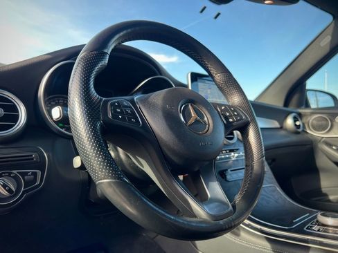 Used 2017 Mercedes-Benz GLC 300 GLC 300 image 36