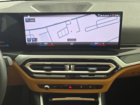 Certified 2024 BMW 330i xDrive Sedan w/ Convenience Package image 18