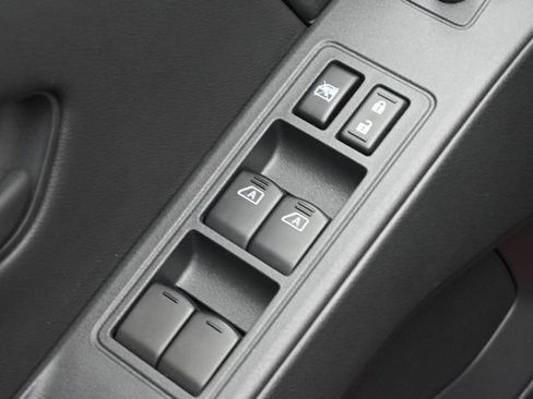 New 2026 Nissan Frontier SV AWD/4WD image 13