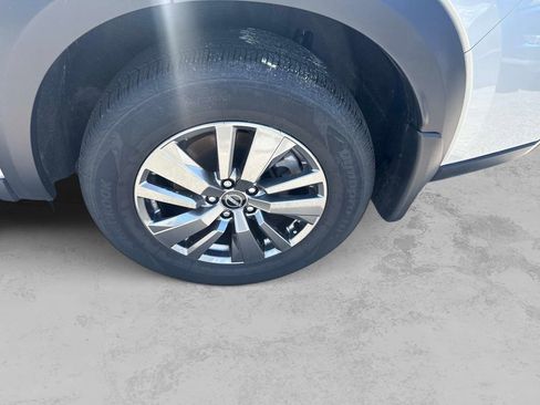 Certified 2025 Nissan Pathfinder S AWD/4WD image 12