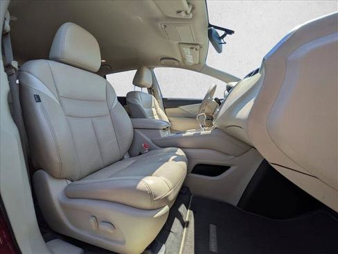 Used 2018 Nissan Murano SL w/ Cargo Package FWD image 19