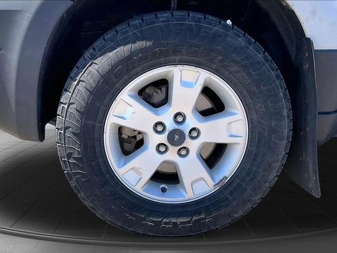 Used 2005 Ford Escape XLT AWD/4WD image 36