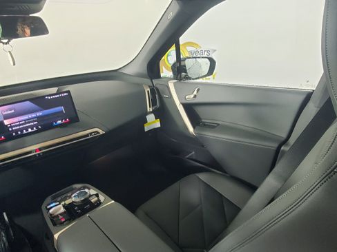 New 2026 BMW iX xDrive45 image 23
