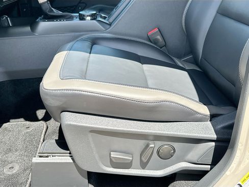 New 2026 Ford Bronco Outer Banks AWD/4WD image 14