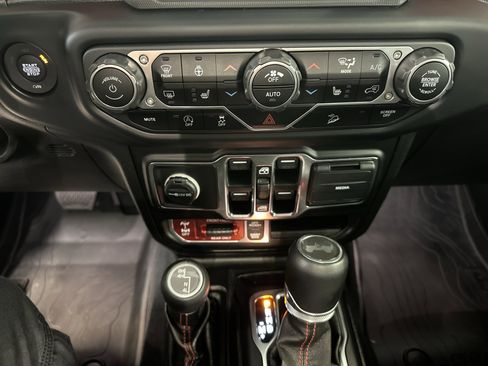 Used 2021 Jeep Wrangler Unlimited Rubicon image 27