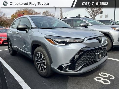 Used 2023 Toyota Corolla Cross S image 3