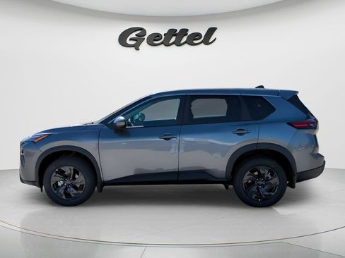 Certified 2026 Nissan Rogue SV FWD image 8