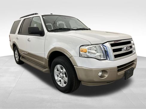 Used 2014 Ford Expedition XLT w/ Equipment Group 202A image 8