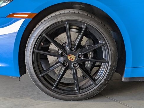 Certified 2022 Porsche 911 Targa 4S AWD/4WD image 16