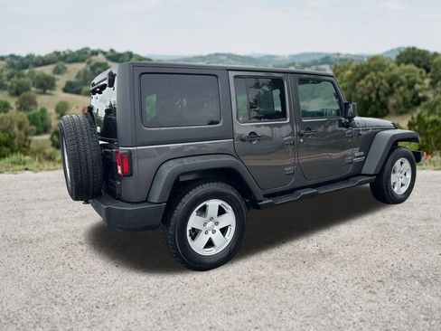 Used 2017 Jeep Wrangler Unlimited Sport w/ Quick Order Package 24S AWD/4WD image 10