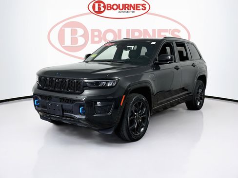 Used 2024 Jeep Grand Cherokee Limited 4xe image 7