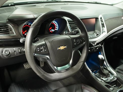 Used 2014 Chevrolet SS image 32