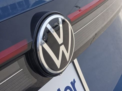 New 2026 Volkswagen Taos S image 7